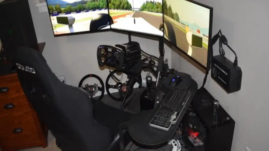 Best Triple Monitors for Sim Racing