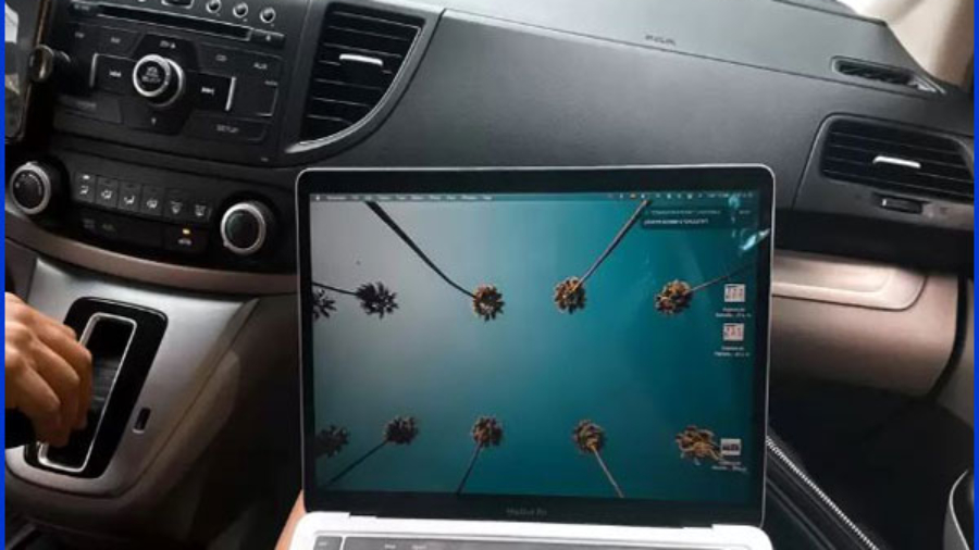 How to Charge a Laptop in Car